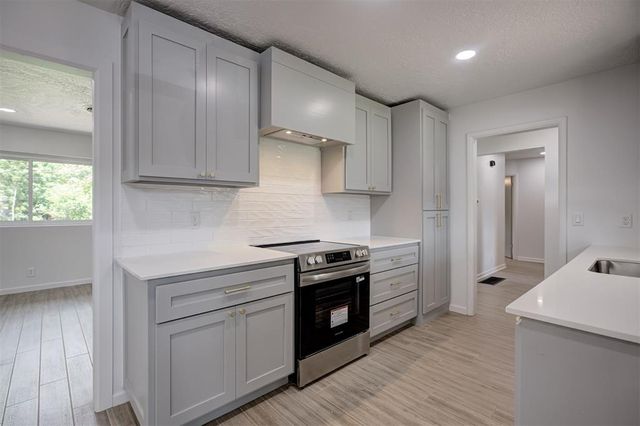 719 Normandie Drive, Norman, OK 73072