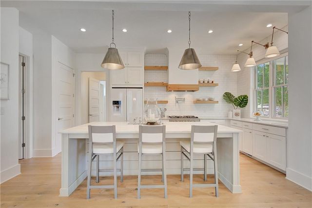 11190 Serenbe Lane, Chattahoochee Hills, GA 30268