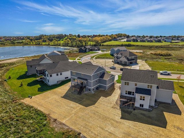 559 Morning Cove Circle, Verona, WI 53593