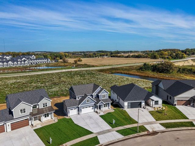 559 Morning Cove Circle, Verona, WI 53593