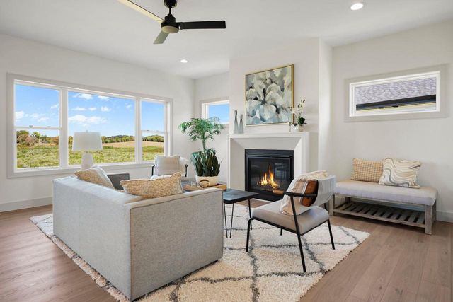 559 Morning Cove Circle, Verona, WI 53593