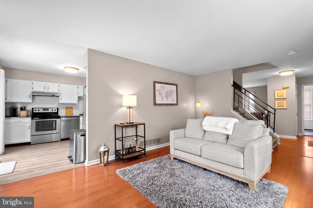 210 MARTINS WAY, Mount Laurel, NJ 08054