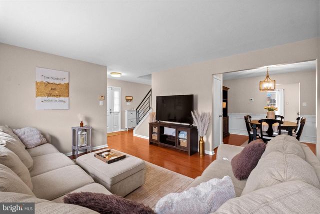 210 MARTINS WAY, Mount Laurel, NJ 08054