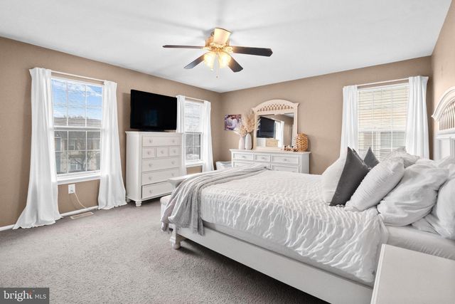 210 MARTINS WAY, Mount Laurel, NJ 08054