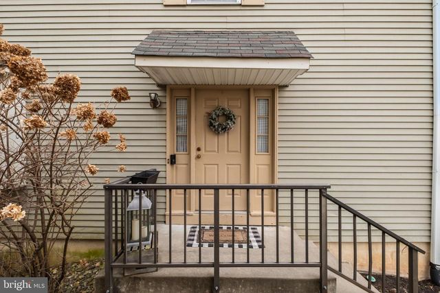 210 MARTINS WAY, Mount Laurel, NJ 08054