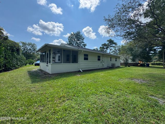 317 Covington Road, Wilmington, NC 28409