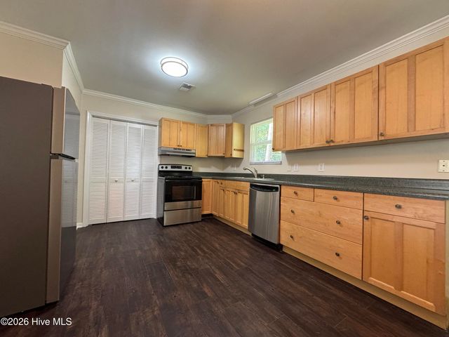 317 Covington Road, Wilmington, NC 28409