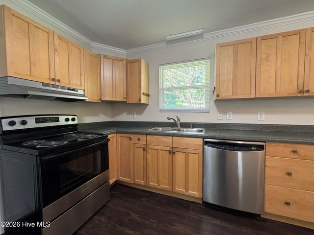 317 Covington Road, Wilmington, NC 28409