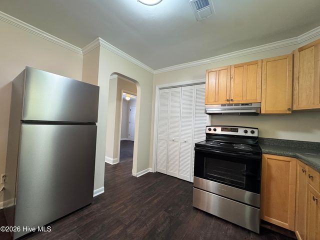 317 Covington Road, Wilmington, NC 28409