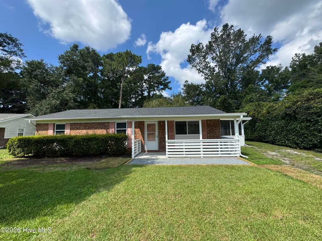 317 Covington Road, Wilmington, NC 28409