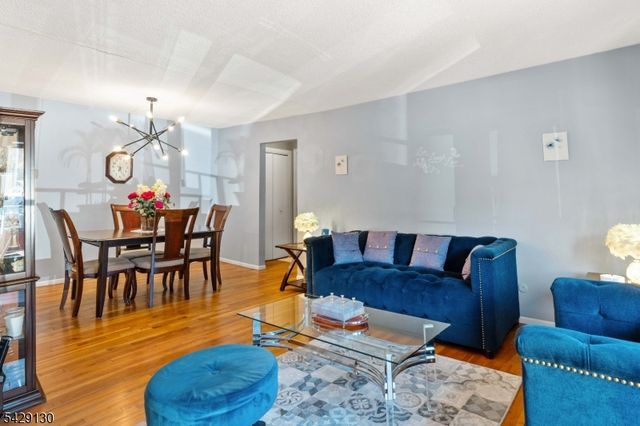 398 Hoover Ave 185, Bloomfield Twp., NJ 07003