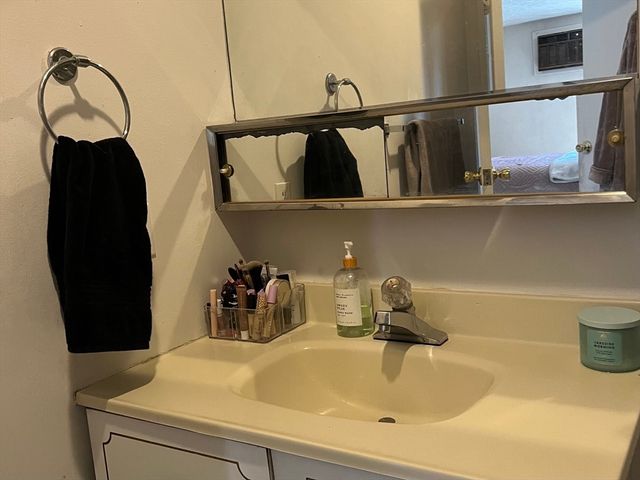 320 Fellsview Terrace 326 C, Stoneham, MA 02180