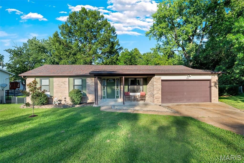3846 Crystal Wood Drive, Arnold, MO 63010