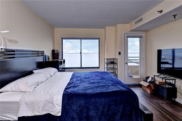 7501 River Rd Apt 16C, Newport News, VA 23607