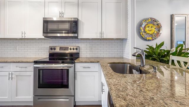 5620 Queen Palm Court C, Delray Beach, FL 33484