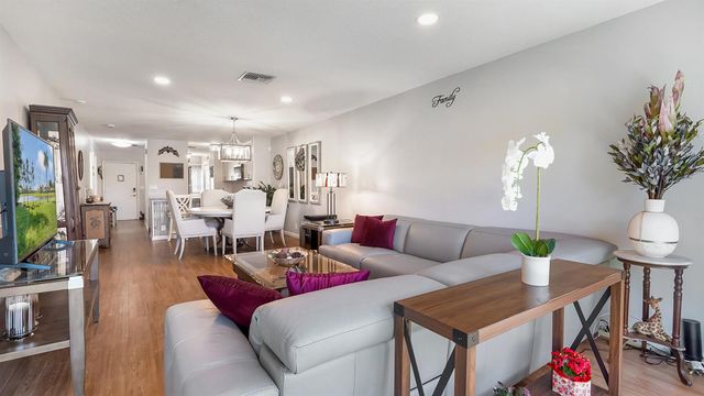 5620 Queen Palm Court C, Delray Beach, FL 33484