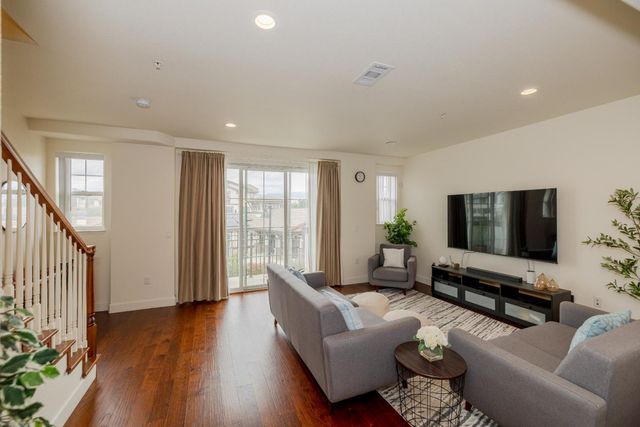 15640 Santorini, Morgan Hill, CA 95037