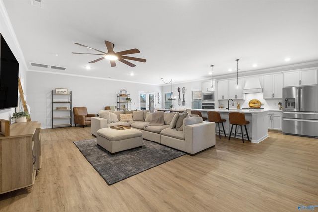 206 Pantene Drive, Huntsville, AL 35811