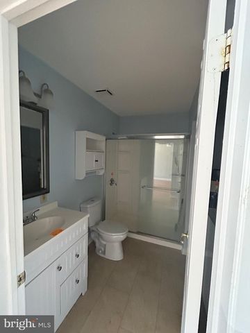 19 ATTLEBORO LA SEC 73, Whiting, NJ 08759