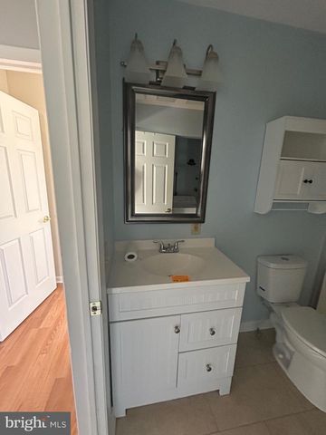 19 ATTLEBORO LA SEC 73, Whiting, NJ 08759