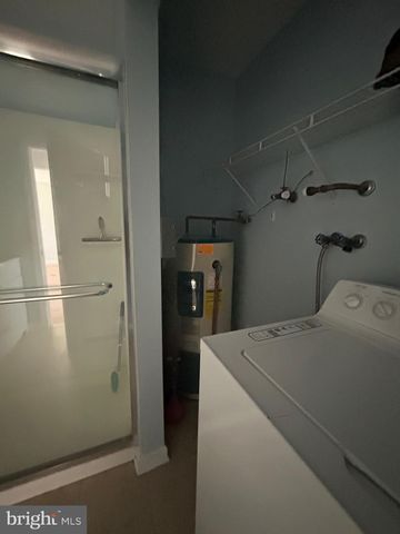 19 ATTLEBORO LA SEC 73, Whiting, NJ 08759