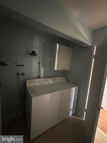 19 ATTLEBORO LA SEC 73, Whiting, NJ 08759