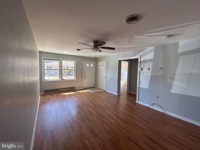 19 ATTLEBORO LA SEC 73, Whiting, NJ 08759
