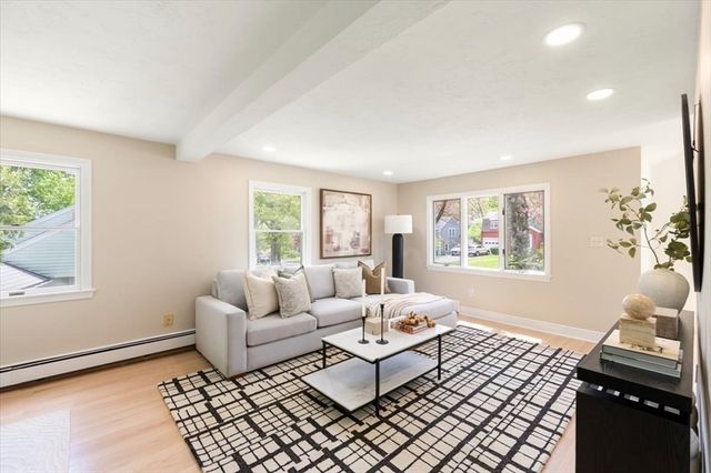 27 Rolling Lane, Needham, MA 02492