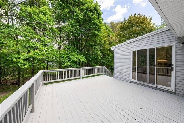 27 Rolling Lane, Needham, MA 02492