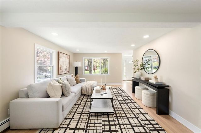 27 Rolling Lane, Needham, MA 02492