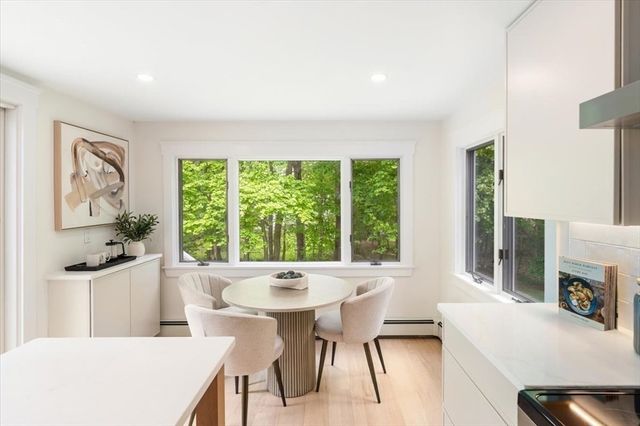 27 Rolling Lane, Needham, MA 02492