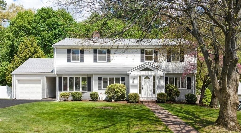 27 Rolling Lane, Needham, MA 02492
