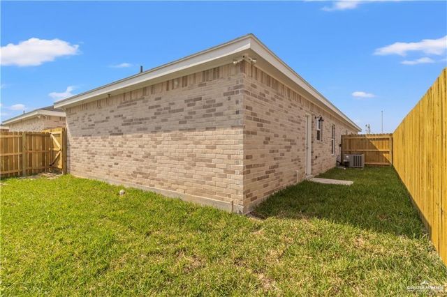 2809 E Israel Avenue, Alton, TX 78572
