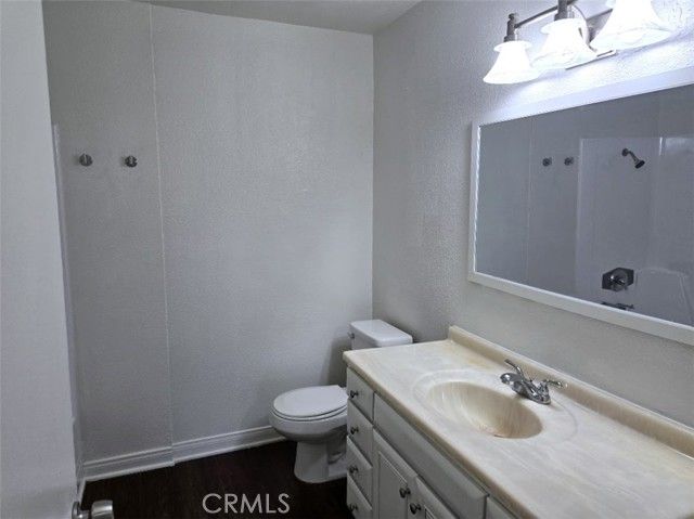 1101 W MacArthur Blvd 219, Santa Ana, CA 92707