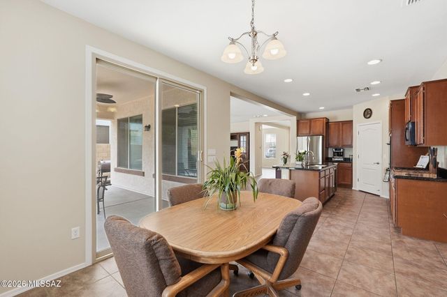 715 W Camino Curvitas, Sahuarita, AZ 85629
