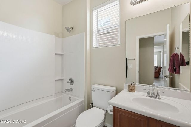 715 W Camino Curvitas, Sahuarita, AZ 85629