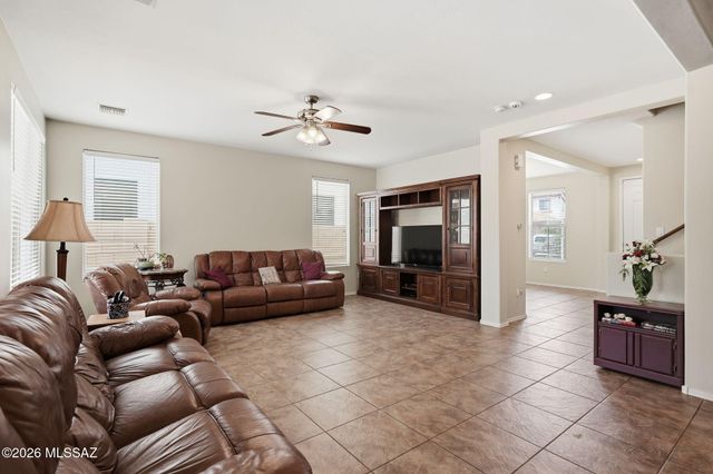 715 W Camino Curvitas, Sahuarita, AZ 85629
