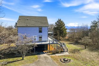 2821 Burnett Drive, Kodak, TN 37764