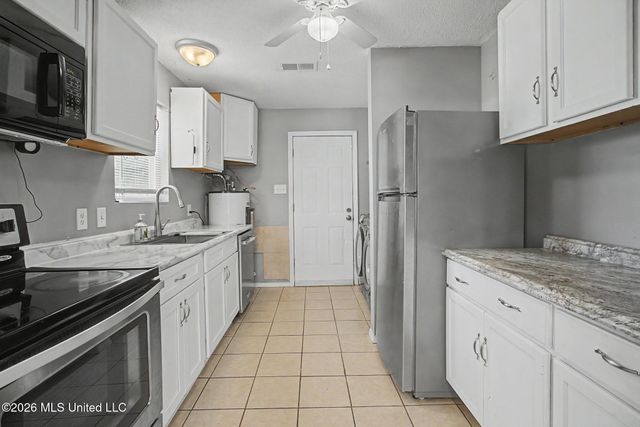 198 Keller Avenue, Biloxi, MS 39530