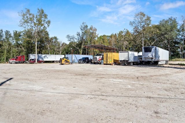 3740 Us 90 E, Liberty, TX 77575