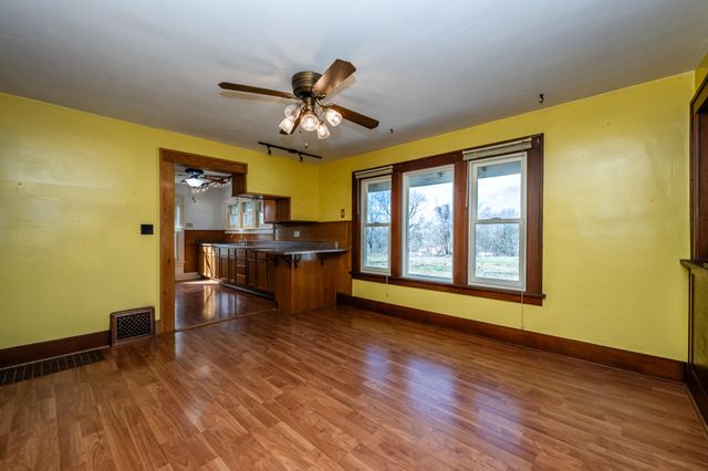 1294 W Glendora Road, Weesaw Twp, MI 49107