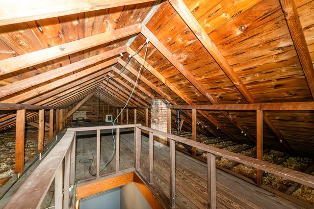 1294 W Glendora Road, Weesaw Twp, MI 49107