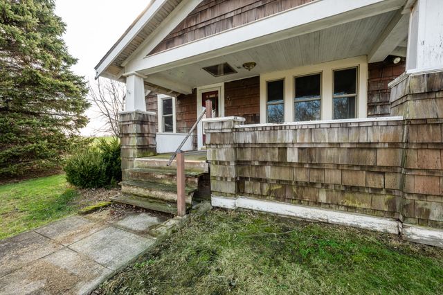 1294 W Glendora Road, Weesaw Twp, MI 49107