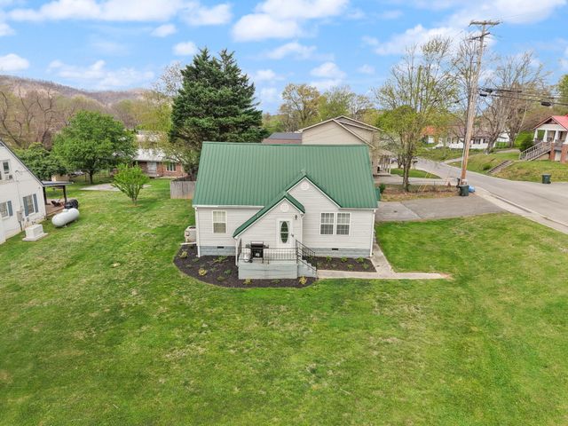 31 Cemetery Road, Williamsburg, KY 40769