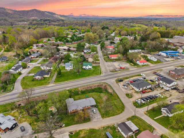 31 Cemetery Road, Williamsburg, KY 40769