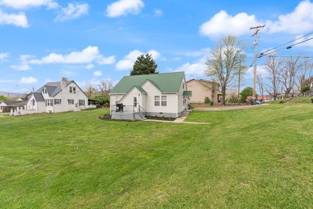 31 Cemetery Road, Williamsburg, KY 40769