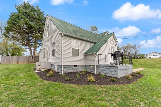 31 Cemetery Road, Williamsburg, KY 40769