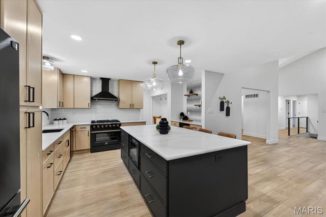 734 Blairbeth Drive, Weldon Spring, MO 63304