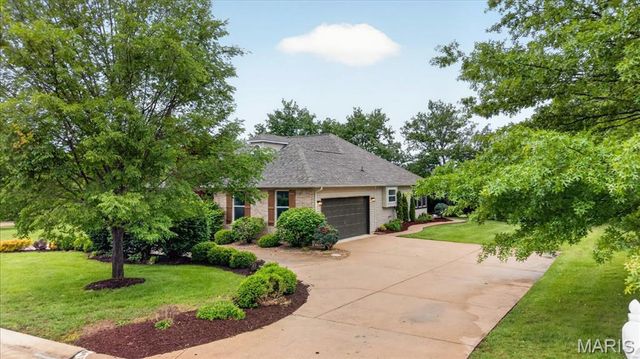 734 Blairbeth Drive, Weldon Spring, MO 63304