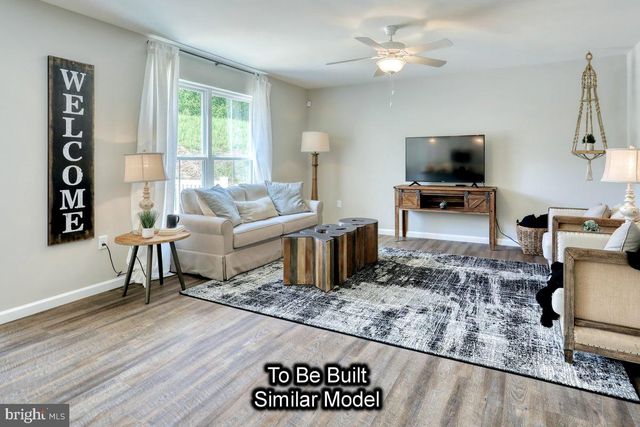 REVERE PLAN AT STONE MILL ESTATES, Duncannon, PA 17020